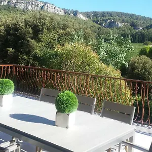 https://langeannie.fr-provencehotel.com